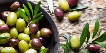 Επιτραπέζια ελιά και τι θα πρέπει να προσέχουν οι καταναλωτές