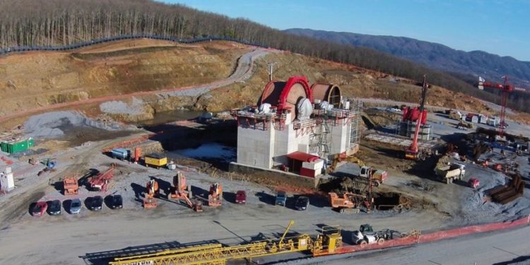 Συνάντηση ΥΠΕΝ με Eldorado Gold για την επένδυση στις Σκουριές