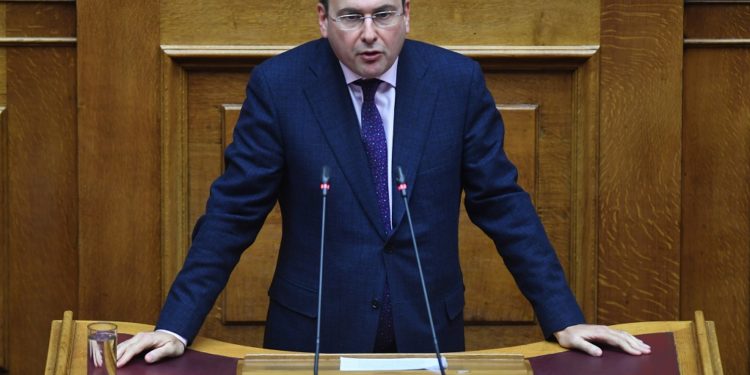 Από τις βασικότερες προτεραιότητες, κατά τον κ. Χατζηδάκη, το σχέδιο διάσωσης της ΔΕΗ