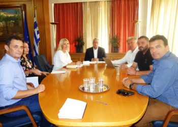 Να αναγράφεται σαφώς τόσο η χώρα προέλευσης όσο και η ημερομηνία παραγωγής των αλιευμάτων στα συνοδευτικά έγγραφα.