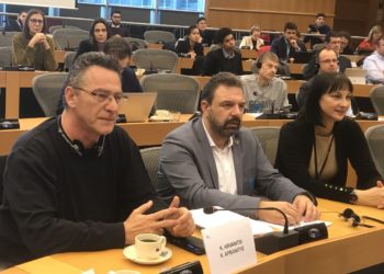 Αραχωβίτης: Οι παραδοξότητες του καπιταλισμού γεννούν τη διαρκή απορρύθμιση του εισοδήματος των Ευρωπαίων παραγωγών