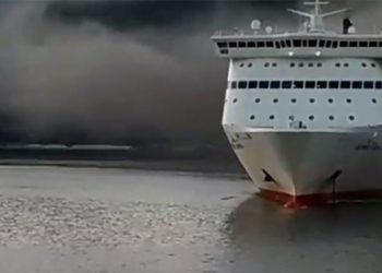 Στην Ελλάδα επιστρέφει από το Τζιμπουτί, Έλληνας ναυτικός