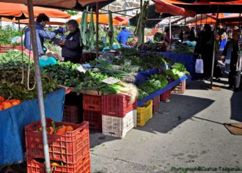 Αναστέλλεται η δραστηριότητα των κλάδων των λαϊκών αγορών για τους οποίους απαιτείται μετακίνηση από Περιφέρεια σε Περιφέρεια