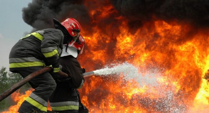 Φάμελλος : “Πάρτε μέτρα τώρα για την αντιπυρική προστασία της χώρας”