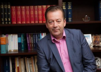 Κόκκαλης:” Όχι στην κυβερνητική πολιτική «βλέποντας και κάνοντας» “