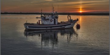 Παράκτιοι Αλιείς: Τεκμαρτό και Φ.Π.Α. τους στερούν τα 800€ της ειδικής αποζημίωσης
