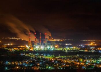 Καμπανάκι κινδύνου για τα αδιέξοδα της ΔΕΗ κρούουν βουλευτές του ΣΥΡΙΖΑ