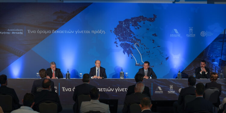 Ξεκινά η ηλεκτρική διασύνδεση Κρήτης-Αττικής