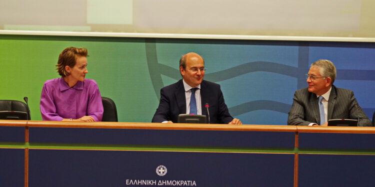 ΥΠΕΝ: Από τις 7 Αυγούστου η δυνατότητα αγοράς ή μίσθωσης ηλεκτρικών οχημάτων