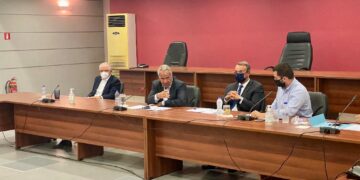 Αυτοψία Μάκη Βορίδη στην Εύβοια: Προτεραιότητα στην αποκατάσταση της παραγωγικής διαδικασίας