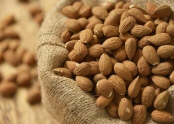 Κόκκαλης: Γιατί έμειναν εκτός πληρωμών ΠΣΕΑ οι αμυγδαλοπαραγωγοί της Λάρισας;