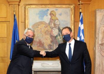 Τελετή παράδοσης – παραλαβής στο Υπουργείο Αγροτικής  Ανάπτυξης και Τροφίμων