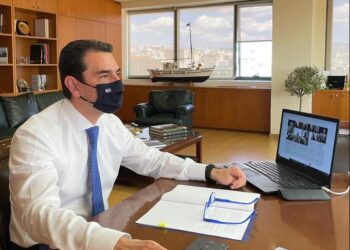 Ενημέρωση του ΥΠΕΝ, Κώστα Σκρέκα, στις διπλωματικές αντιπροσωπείες στην Ελλάδα