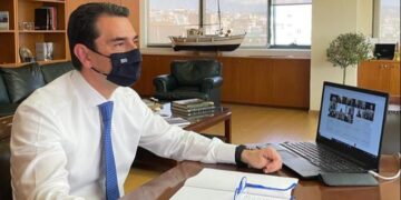 Ενημέρωση του ΥΠΕΝ, Κώστα Σκρέκα, στις διπλωματικές αντιπροσωπείες στην Ελλάδα