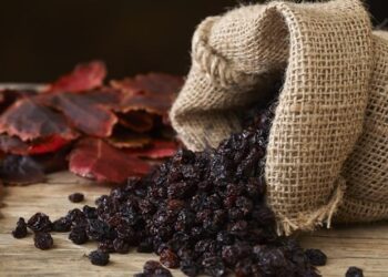 Στ. Αραχωβίτης: «Ωμή ομολογία του ΥπΑΑΤ: χωρίς στήριξη μένει η Κορινθιακή Σταφίδα»