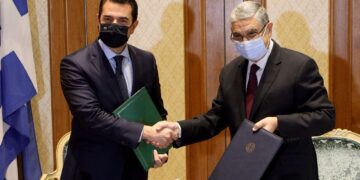 Κώστας Σκρέκας: «Το Μνημόνιο Κατανόησης για την ηλεκτρική διασύνδεση Ελλάδας – Αιγύπτου αποτελεί ορόσημο στη στρατηγική σχέση των δύο χωρών»