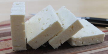 Πωλούσαν «λευκό τυρί» ως «φέτα ΠΟΠ»