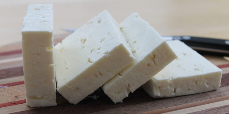 Πωλούσαν «λευκό τυρί» ως «φέτα ΠΟΠ»
