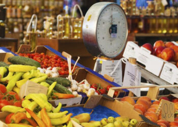 Ολυμπία Τελιγιορίδου:  Η ανάλγητη κυβέρνηση της ΝΔ διαλύει τον θεσμό των λαϊκών αγορών μετά από έναν αιώνα