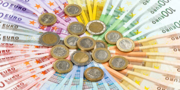 Μερικές σκέψεις για τα 20 χρόνια του ευρώ