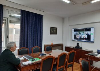 Τηλεδιάσκεψη ΥφΑΑΤ Σίμου Κεδίκογλου με επιστημονικούς φορείς για την προστασία της μελισσοκομίας
