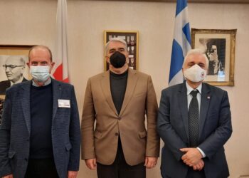 Πρωτοβουλία του ΥφΑΑΤ Σίμου Κεδίκογλου για την αποστολή ελληνικού μελιού στον Ουκρανικό λαό