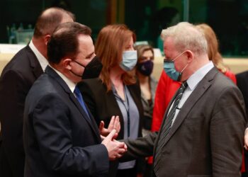 ΥΠΑΑΤ: Η στήριξη του αγροτικού τομέα πρέπει να είναι άμεση και αποτελεσματική