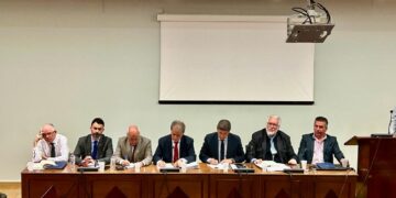 Αυγενάκης από Κοζάνη:  Ο διάλογος με τους αγρότες συνεχίζεται- Στόχος οι αλλαγές στην ΚΑΠ πριν από τις ευρωεκλογές, ώστε να μη χάνονται ευρωπαϊκοί πόροι